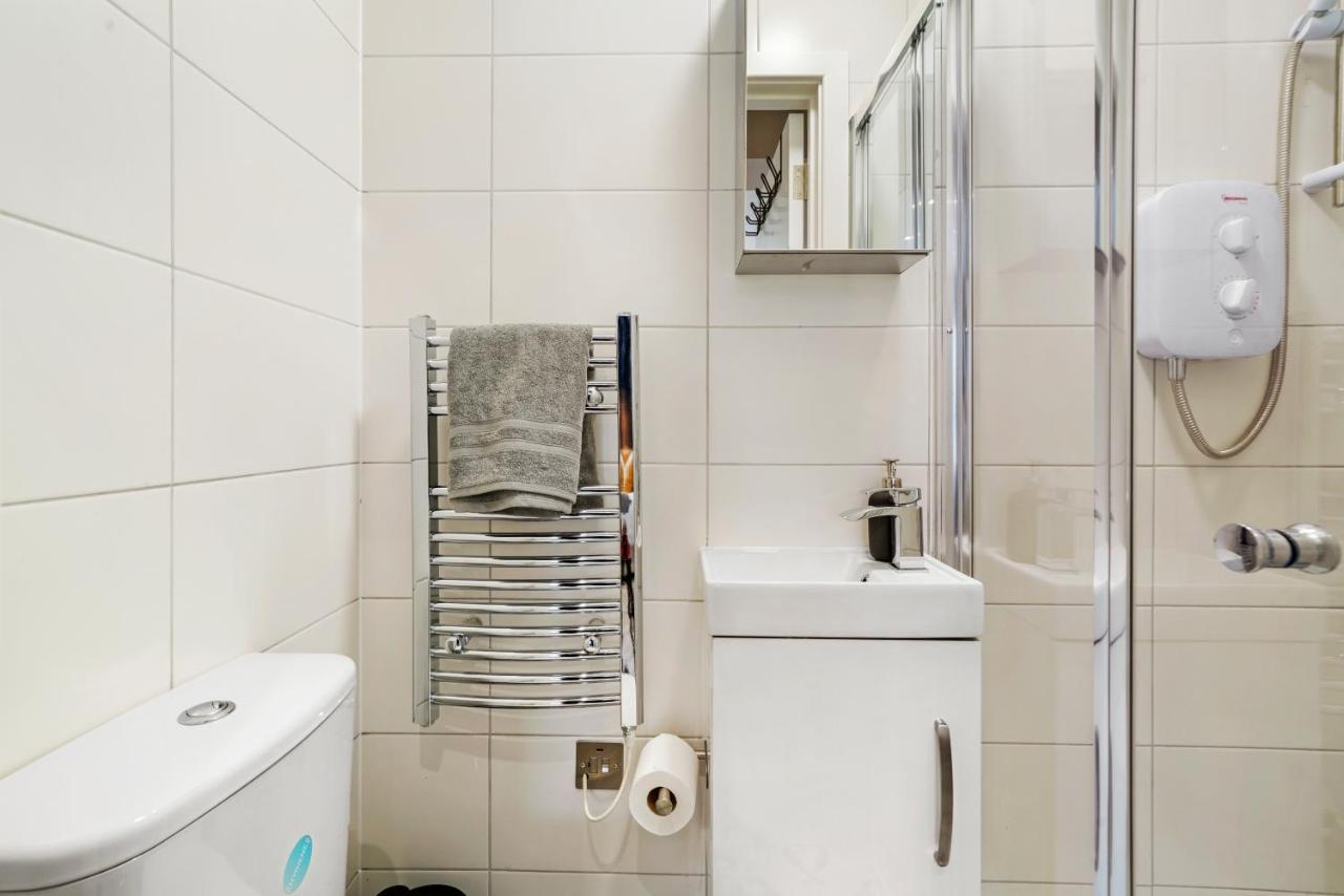 לונדון Cosy Heathrow Studios - Parking - Garden מראה חיצוני תמונה