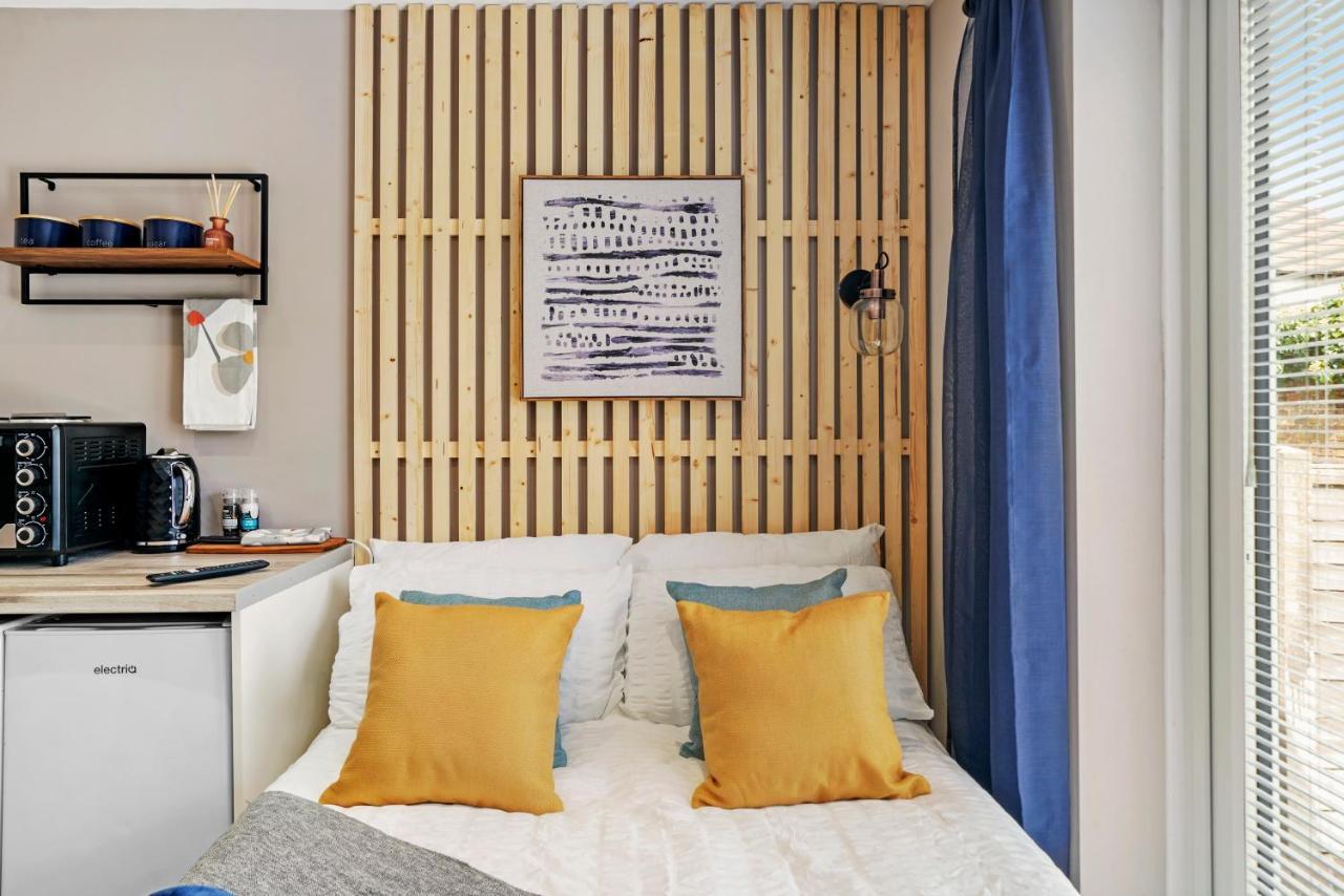 לונדון Cosy Heathrow Studios - Parking - Garden מראה חיצוני תמונה
