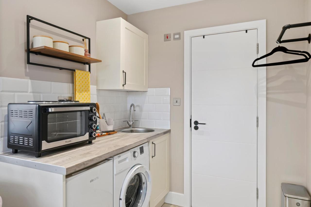 לונדון Cosy Heathrow Studios - Parking - Garden מראה חיצוני תמונה
